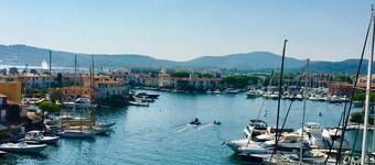 Appartement vue canaux à Port Grimaud près St Tropez 