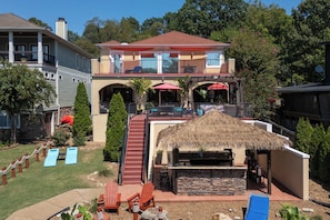 Property grounds - LAKE FRONT HOME- HONKY TONKIN NEAR NASHVILLE  &  OUTDOOR KITCHEN  TIKI HUT - PONTOON AVAILABLE (Mt Juliet)