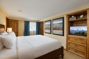 2 habitaciones, cuna de viaje, wifi gratis y ropa de cama