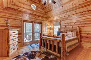 3 bedrooms, desk, iron/ironing board, travel crib