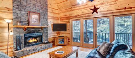 Smart TV, chimenea, reproductor de DVD y tenis de mesa