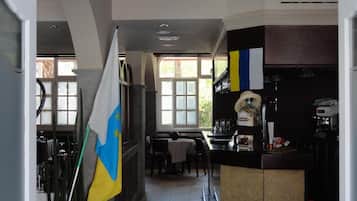 1 bedroom, in-room safe, free cribs/infant beds, rollaway beds