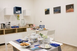 Colazione a buffet inclusa, servita tutte le mattine 