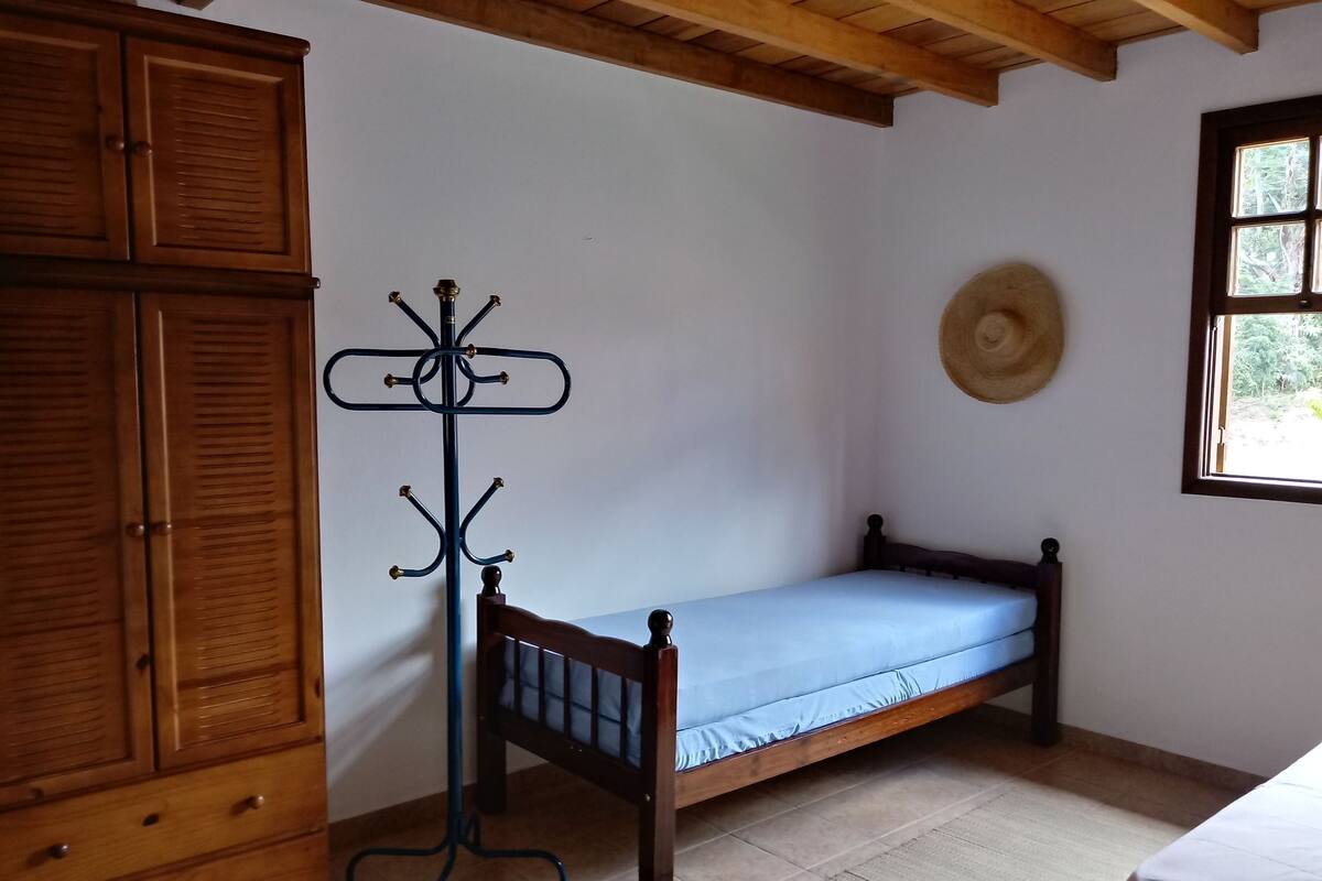 Casa familiar, 3 habitaciones, vista a la montaña