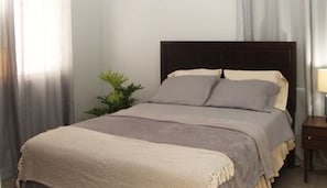 Blue & Yellow Family Package (2 rooms with 1 bathroom) | In-room safe, individually decorated, individually furnished