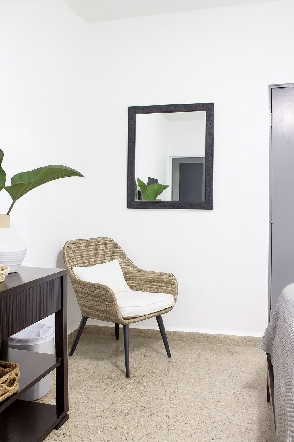 Pink Room with Private Bathroom | In-room safe, individually decorated, individually furnished