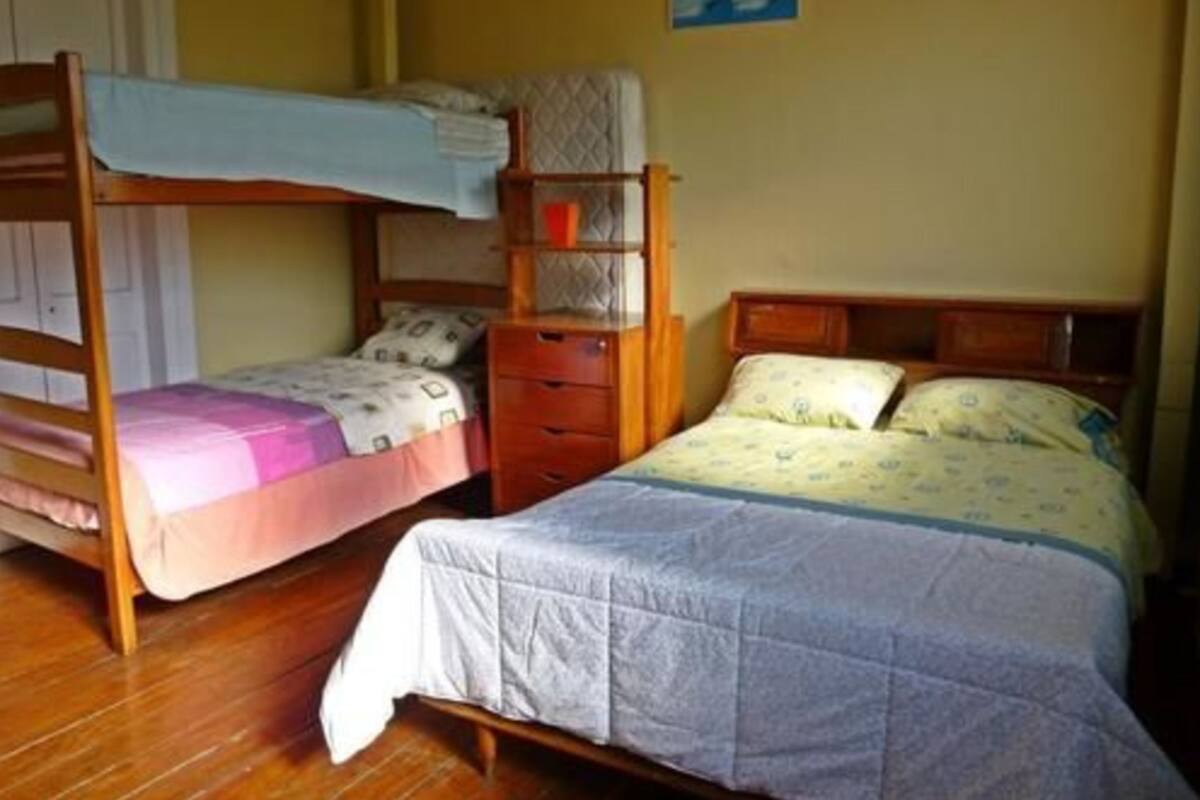 Kamar Keluarga, balkon | Setrika/meja setrika, Wi-Fi gratis, dan seprai linen