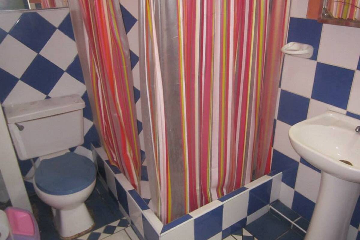 Shower dan handuk