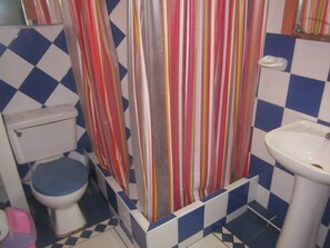 Shower, towels