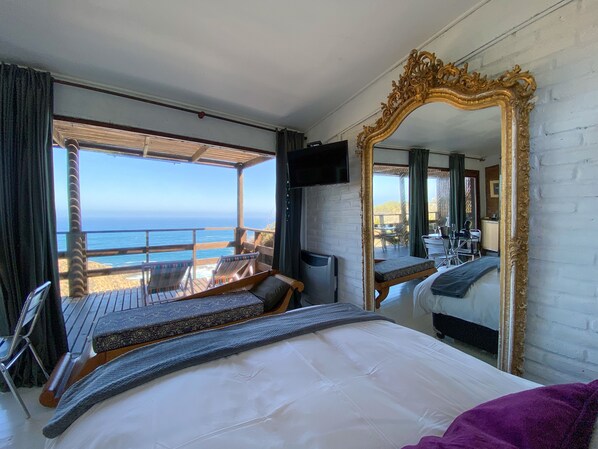 Minibar, decoración personalizada y muebles diferentes 