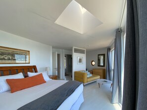 Minibar, decoración personalizada y muebles diferentes 