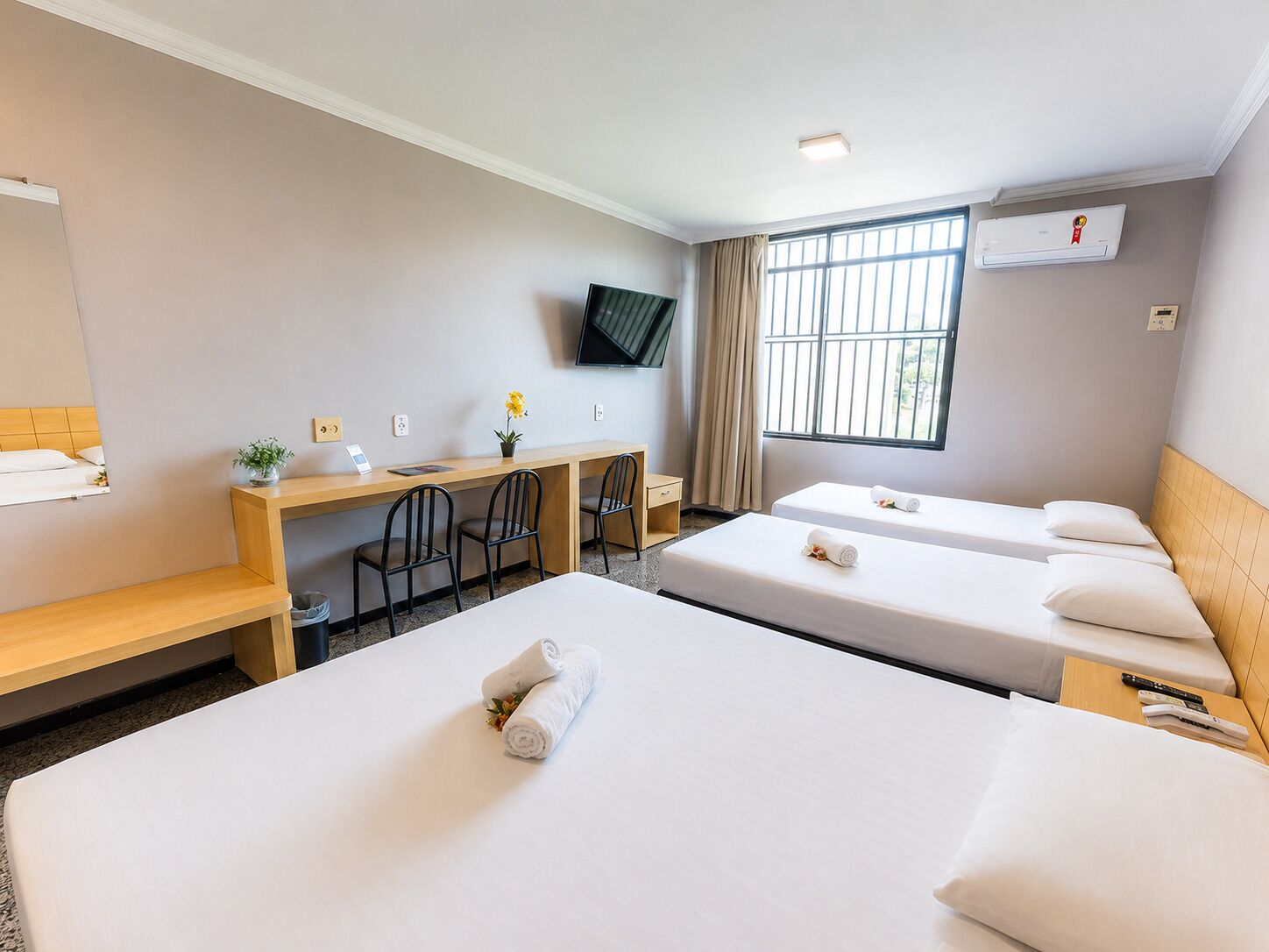 Foto - Hotel Diplomat by Bsb Inn