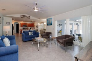 Family House | Living room