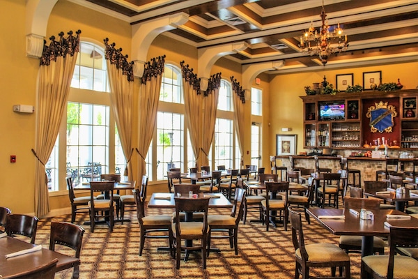Family House | Restaurant