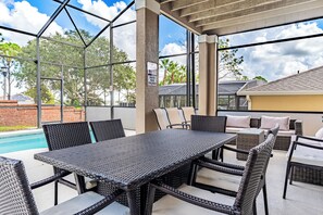 Outdoor dining - West Haven House 5 Bedroom (Davenport)