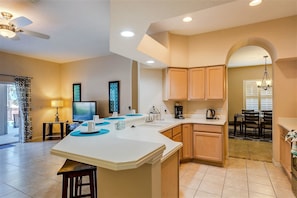 Family House | Private kitchen | Fridge, microwave, oven, stovetop