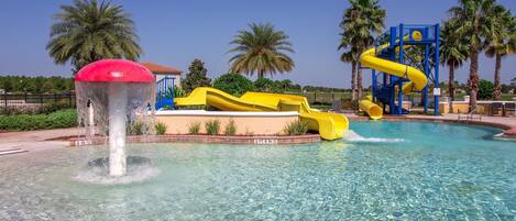 Maison Familiale | Centre aquatique