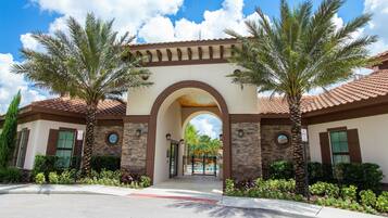 Family House | Property entrance