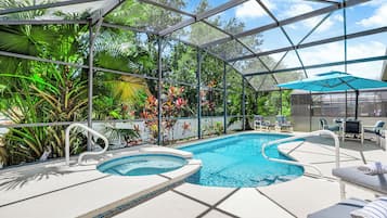 Outdoor pool, pool umbrellas, sun loungers