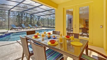 Family House | Dining