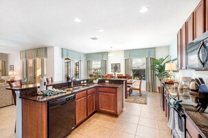 Family House | Private kitchen