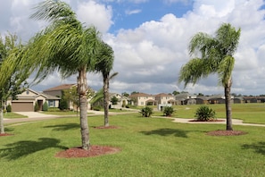 House | Garden - Blue Diamond Villa 4 Bedroom (Kissimmee)