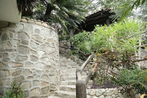 Hallway - La Buena Vista (San Pedro Pochutla)