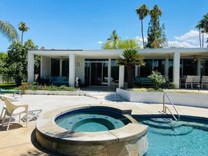 Piscine extérieure, piscine chauffée