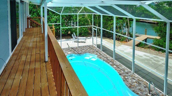 صورة غير مصنفة، 1 من 40، زرّ