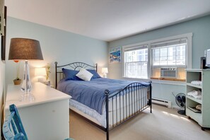 2 bedrooms, iron/ironing board, Internet - Enjoy the Pool & Beach! Coastal Provincetown Condo (Provincetown)
