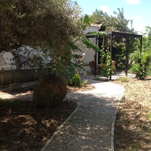 Entrance way to Stone's Throw Cottage