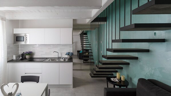 Lave-vaisselle, cafetière/bouilloire