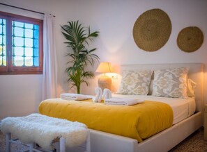 6 bedrooms, in-room safe, iron/ironing board, travel cot