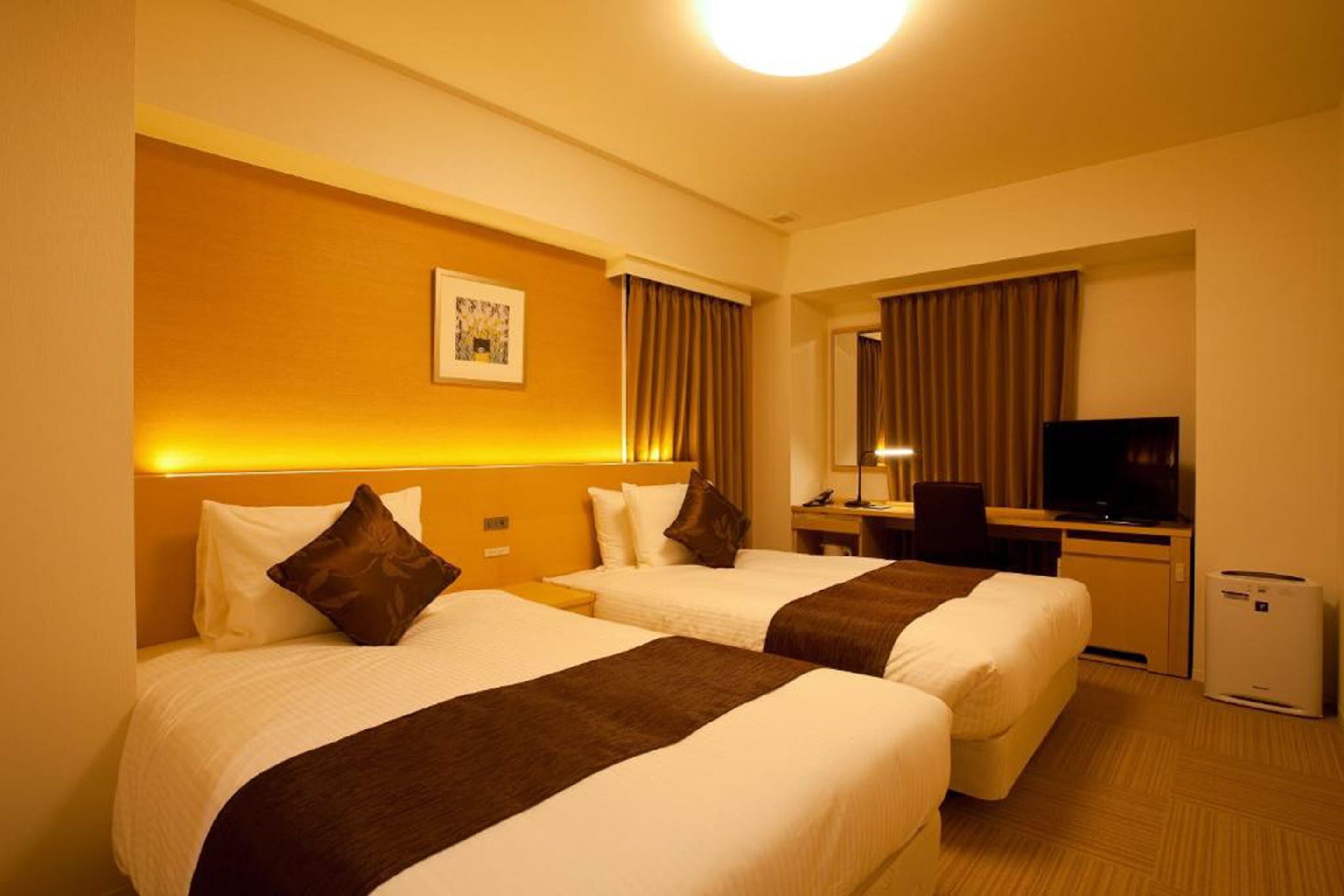 1 bedroom, minibar, desk, soundproofing