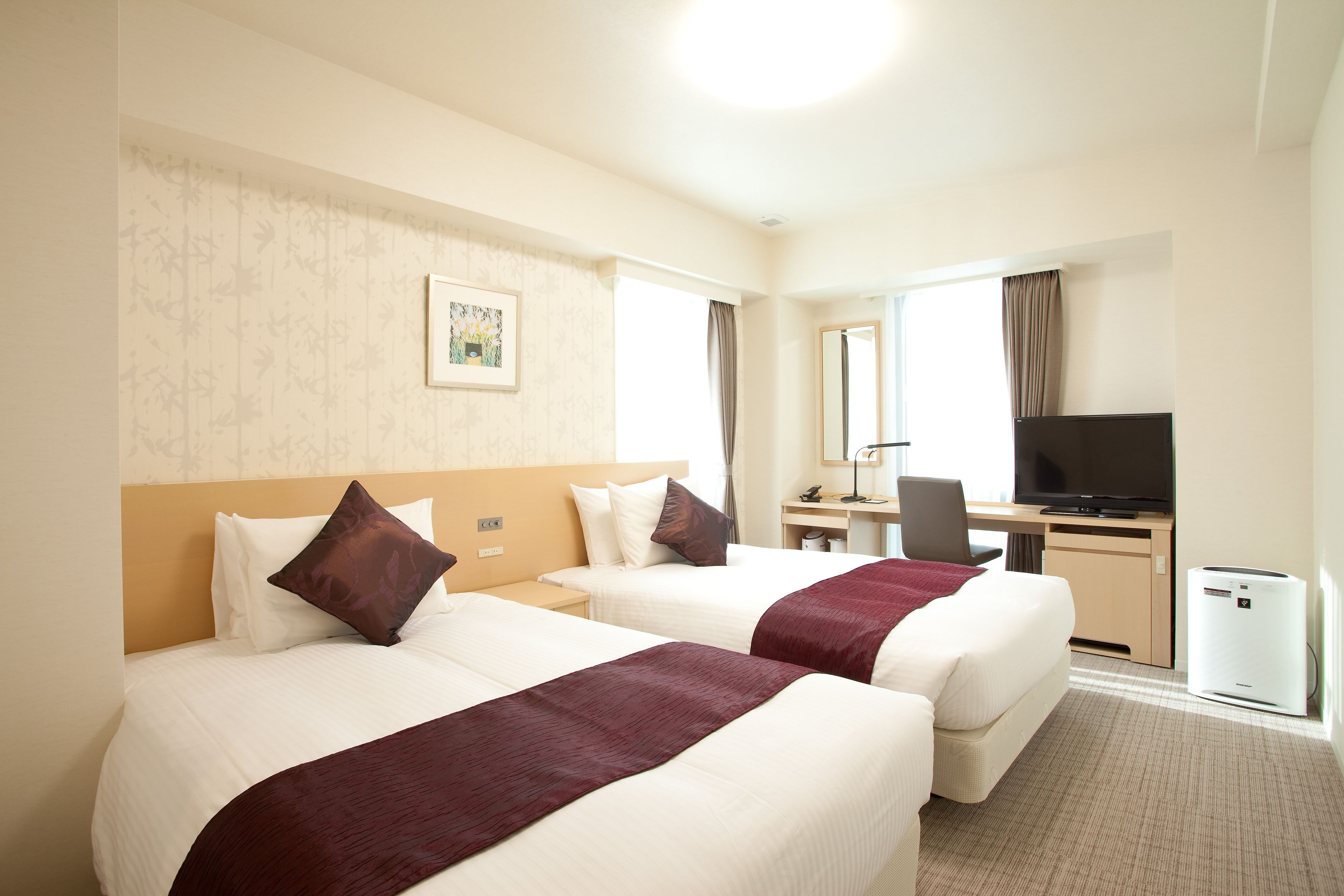 1 bedroom, minibar, desk, soundproofing