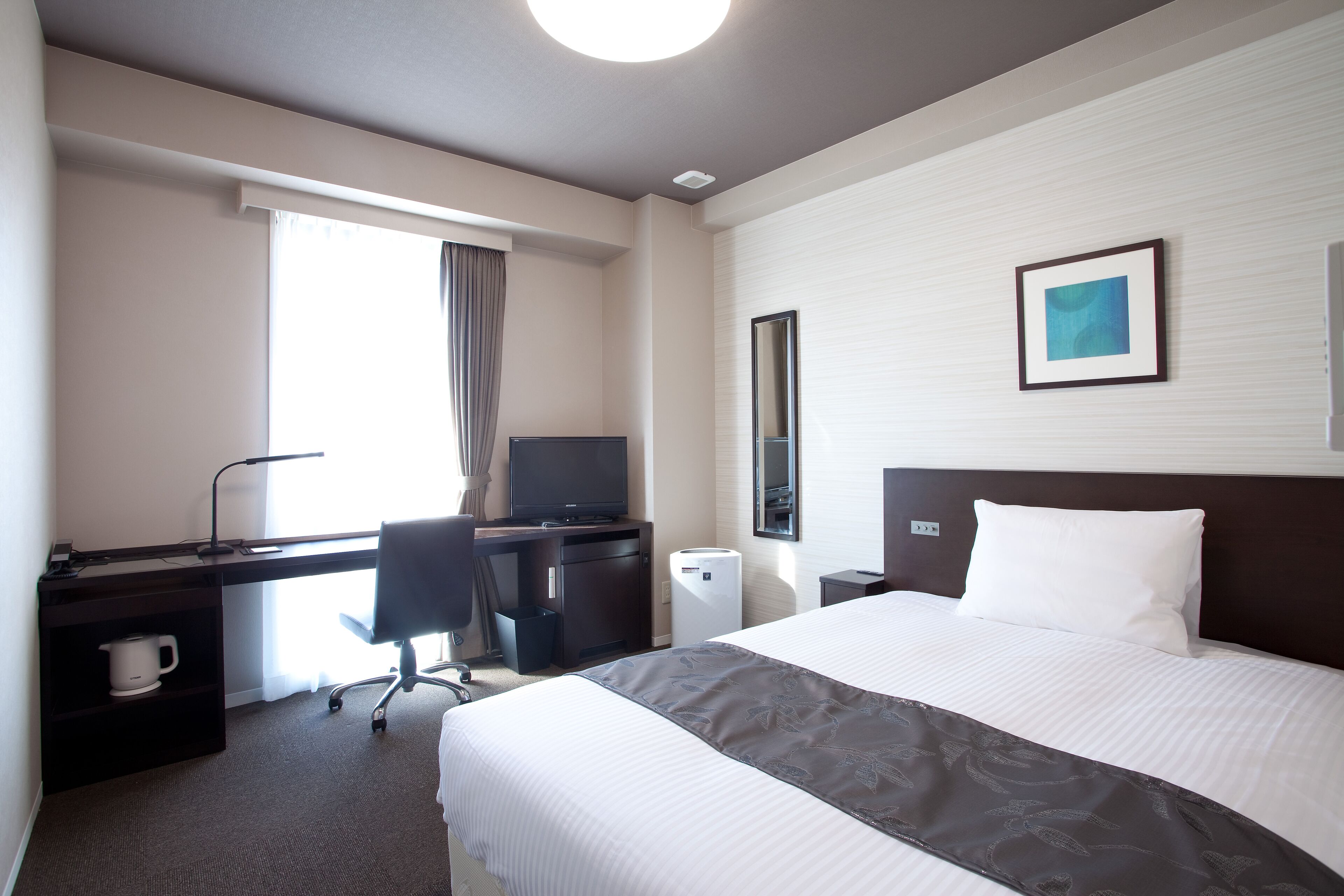 1 bedroom, minibar, desk, soundproofing