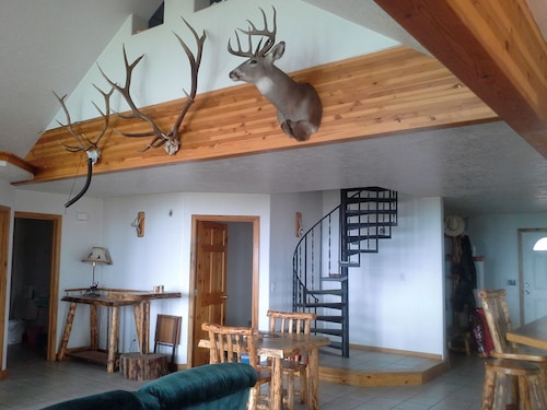 Outdoorsmans Paradise  