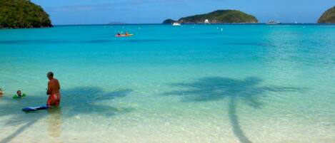 Liegestühle, Strandtücher