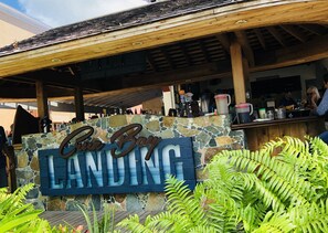 Bar (en la propiedad)