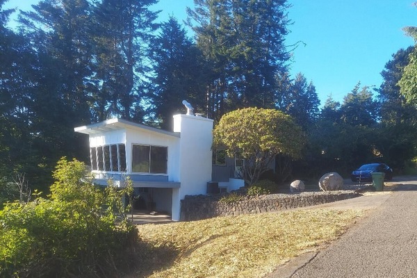 The row of windows looks over the Southern Oregon Coast