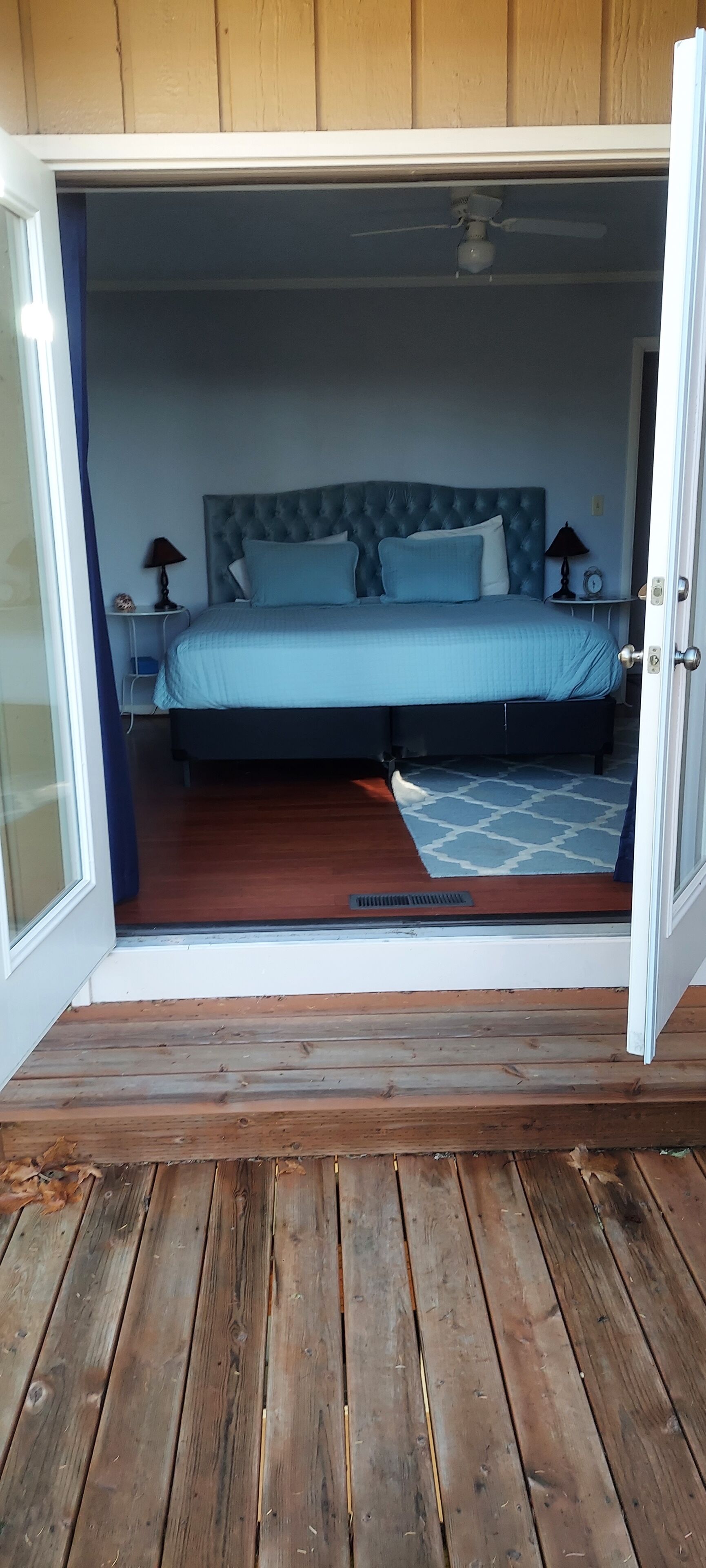 3 makuuhuonetta, silitysrauta/-lauta, Wi-Fi, vuodevaatteet