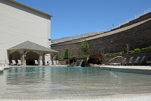 Read 5 Star Reviews! Luxurious upscale Lands End Connecting condo. AmazingVi 