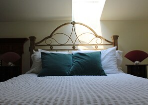 1 bedroom, in-room safe, iron/ironing board, WiFi