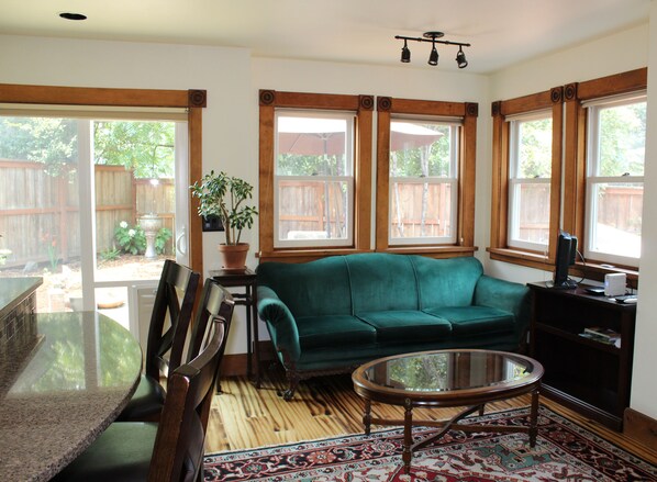 TV, fireplace, DVD player, stereo