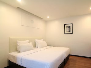 Superior Double or Twin Room, No Windows (Standard) | Free WiFi - Hotel JSL (Johor Bahru)