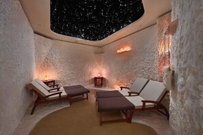 雙人療程室、三溫暖烤箱、蒸氣室、芳療、敷體療程、身體去角質
