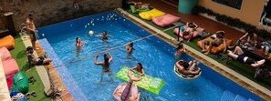 Outdoor pool - The Funky Village (Siem Reap)