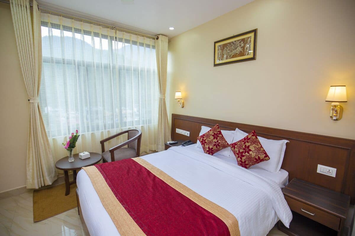 Phòng đôi Superior | Bộ trải giường bằng vải Frette của Ý, bộ đồ giường cao cấp