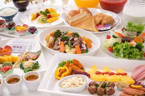 Daily buffet breakfast (JPY 300 per person)