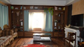 Deluxe Double Room, 1 Katil Ratu (Queen), Non Smoking | Kawasan sarapan